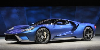 2016-Ford-GT-1