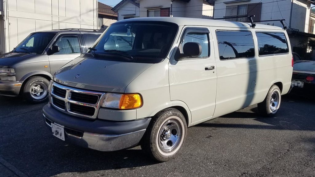 クライスラー ダッジ修理事例 坂戸の自動車修理 Wellpine Auto Garage 日本車 アメ車の各種修理 車検 板金 コーティングなど